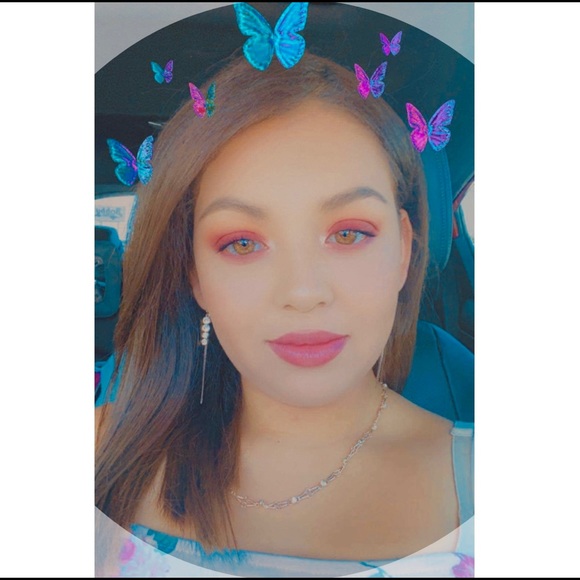 Meet your Posher, Gaby - Picture 1 of 1